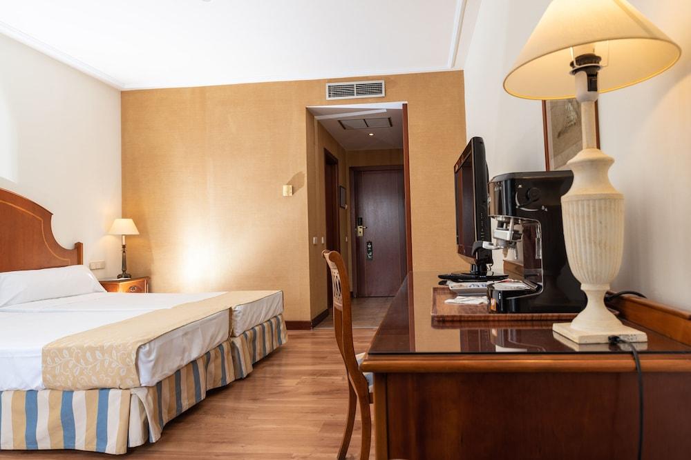 Termes Montbrio Hotel & Spa Montbrió del Camp Zewnętrze zdjęcie