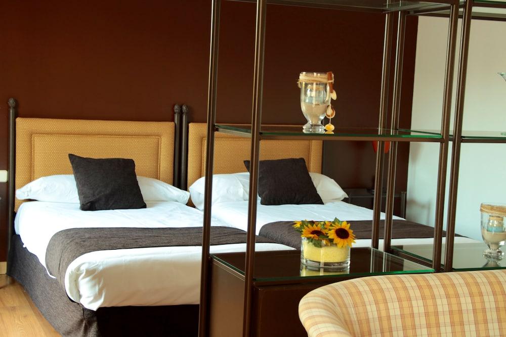 Termes Montbrio Hotel & Spa Montbrió del Camp Zewnętrze zdjęcie