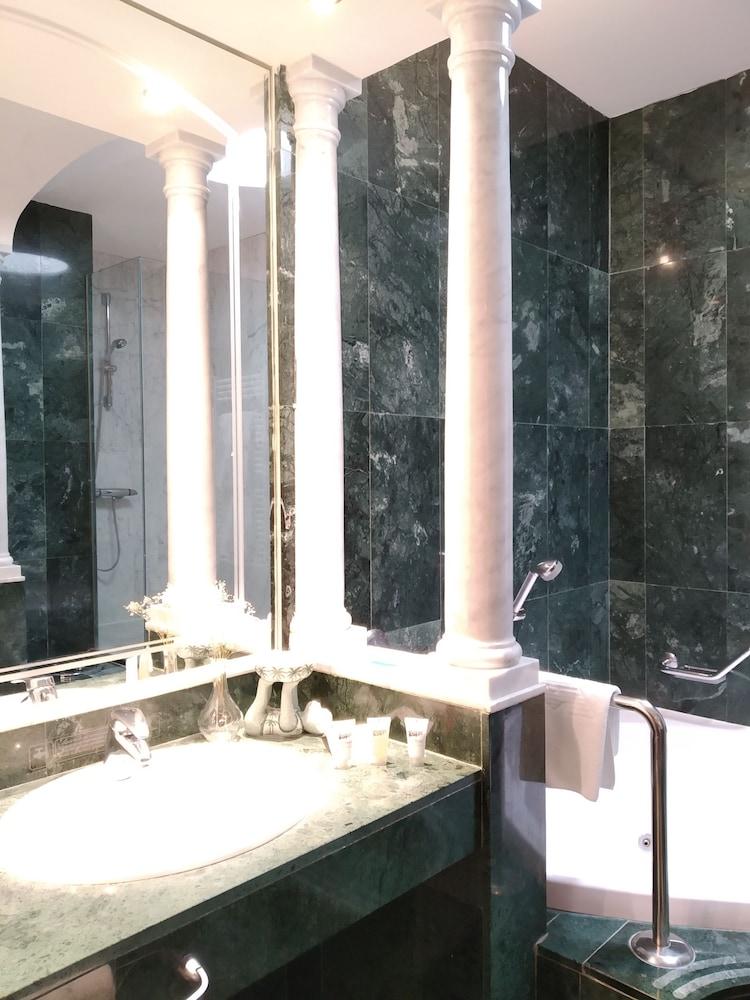 Termes Montbrio Hotel & Spa Montbrió del Camp Zewnętrze zdjęcie